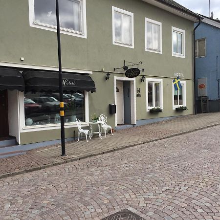 Hoejdens Lagprishotell Mönsterås Eksteriør billede