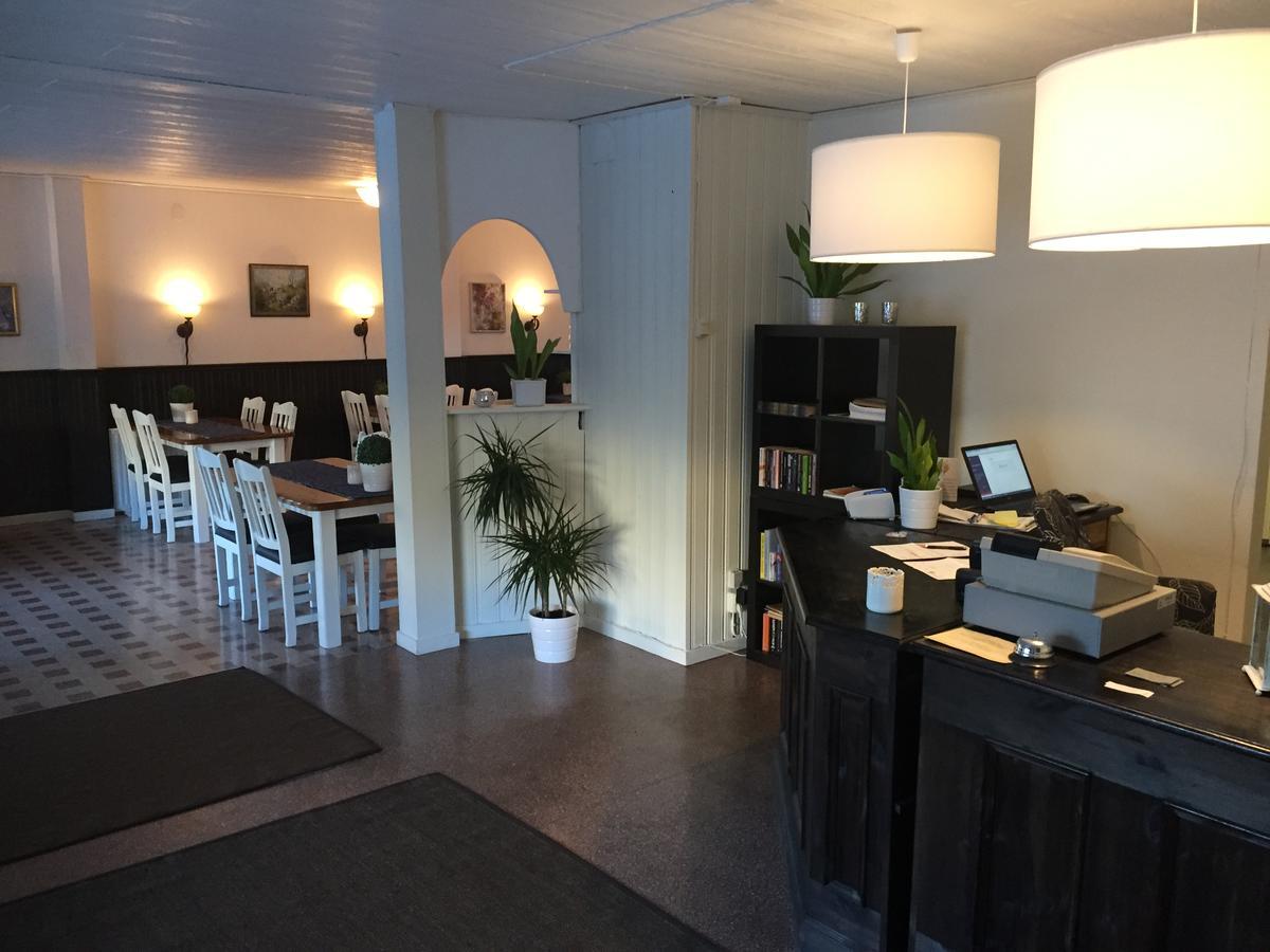 Hoejdens Lagprishotell Mönsterås Eksteriør billede